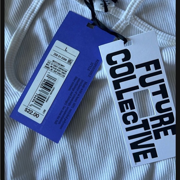 White Long Sleeve and cherry red - Picture 4 of 7